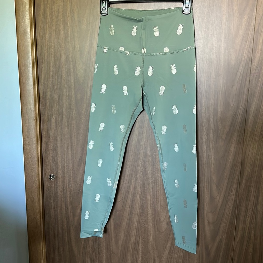 Beyond Yoga Leggings. Size S.